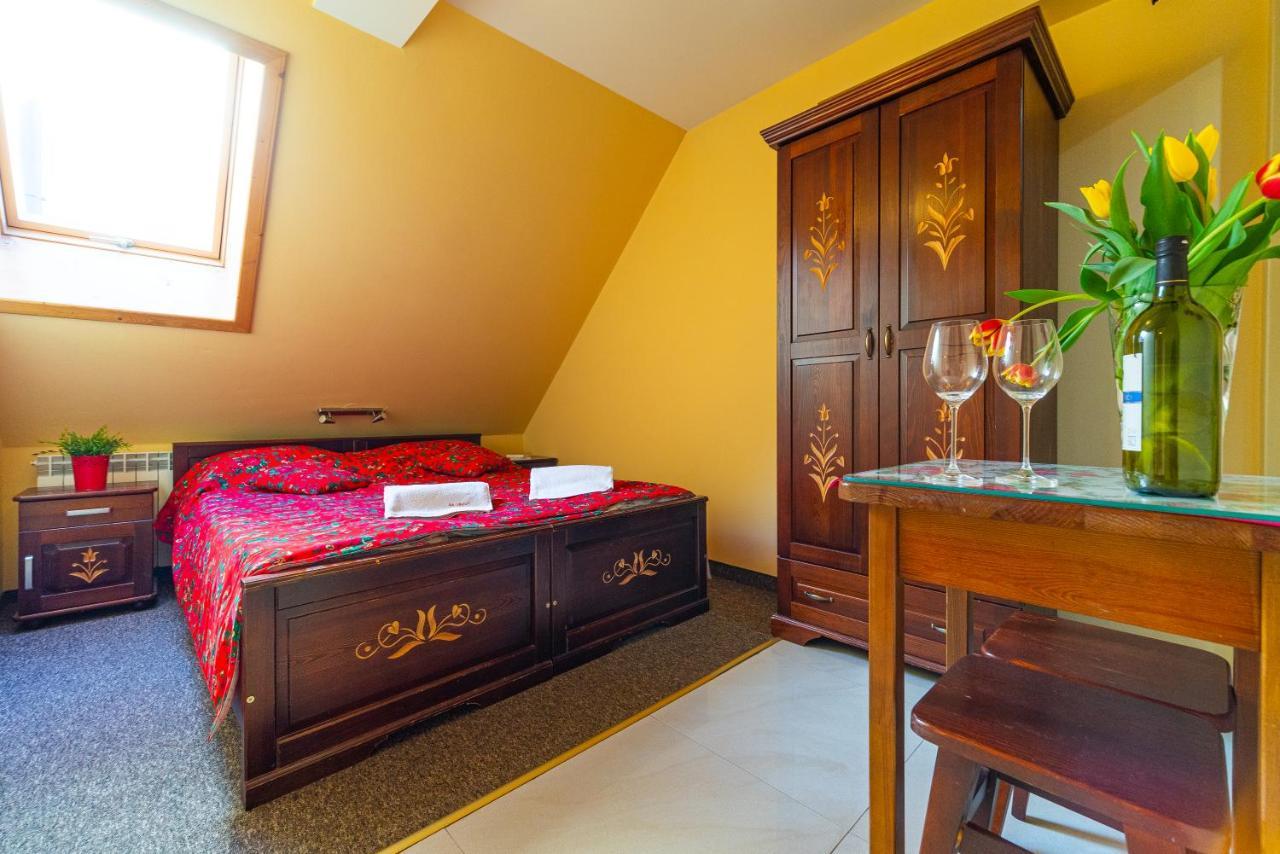 Apartamenty I Pokoje W Willi Na Ubocy Suche Exteriér fotografie