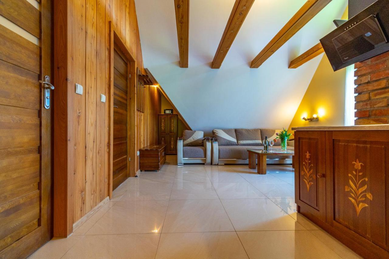 Apartamenty I Pokoje W Willi Na Ubocy Suche Exteriér fotografie