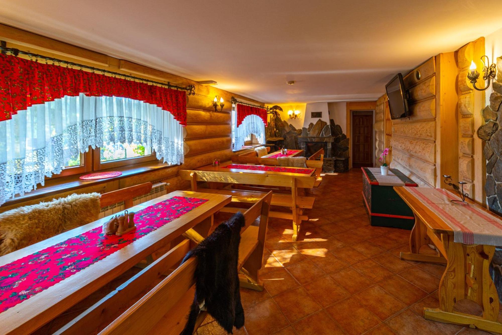 Apartamenty I Pokoje W Willi Na Ubocy Suche Exteriér fotografie