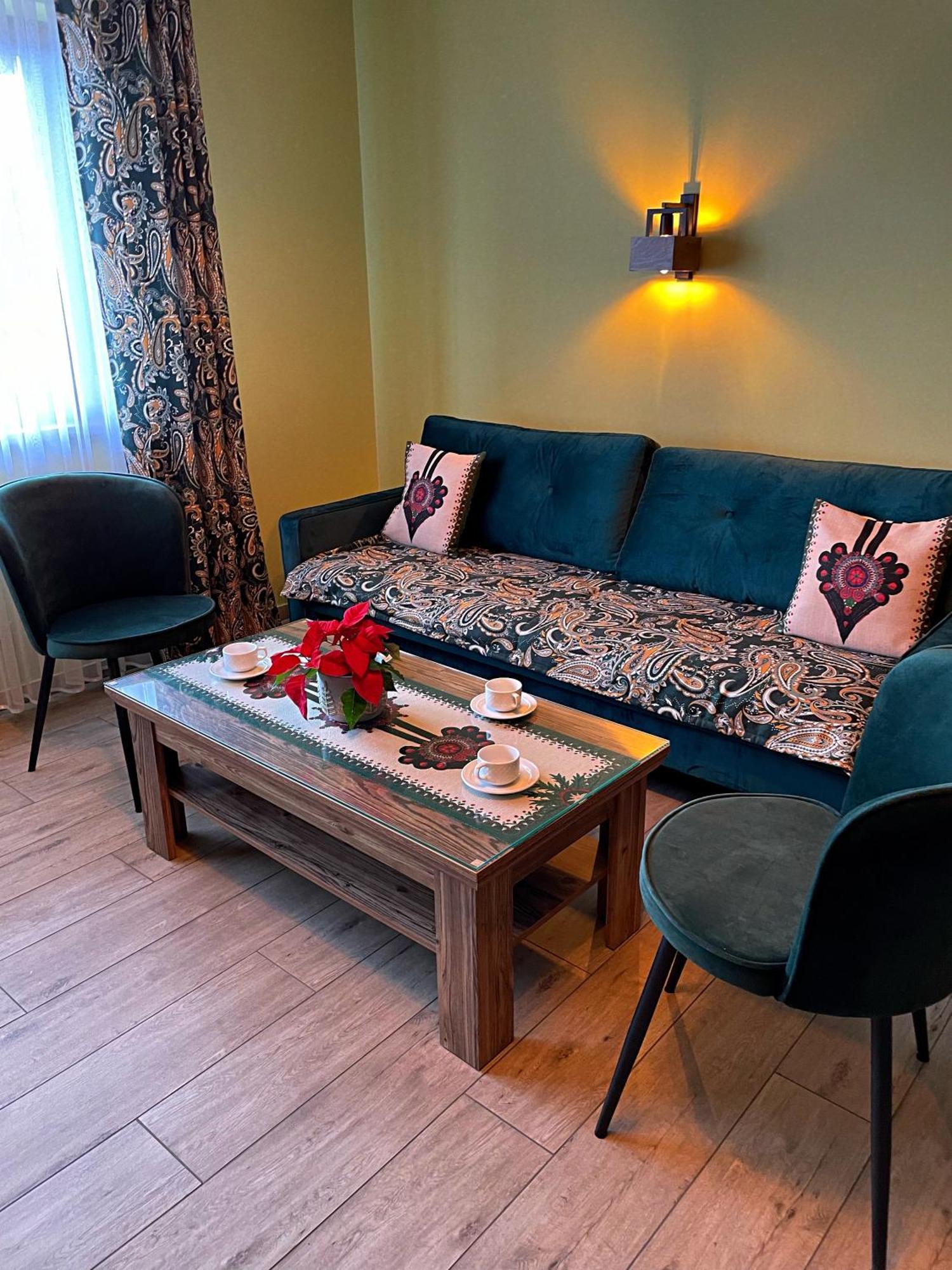 Apartamenty I Pokoje W Willi Na Ubocy Suche Exteriér fotografie